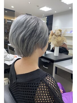 アッシュ 稲田堤店(Ash) ショートボブ