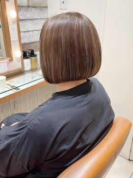 ネオリーブ クタ 町田店(Neolive kuta) 【Ｎｅｏｌｉｖｅｋｕｔａ町田店】切りっぱなしボブ