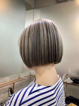 マセナ(Masena) ホワイトベージュ×ブラック