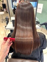 ユーフォリア 銀座本店(Euphoria)&nbsp;ブラウンカラー　艶髪　髪質改善トリートメント　ストレート