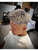 【夏に流行る髪型】ホワイト×ジェット
