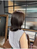 シンプルなのに洗練された透明感カラー／髪質改善トリートメント