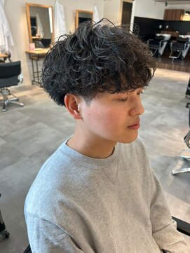 シーフ 千葉(Cyf) メンズ韓国ヘア/シャドウパーマ/マッシュウルフ/関祐翔