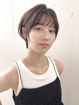 ビーチ(BEACH) ◎ ミディアムレイヤーカット 似合わせカット 大人ガーリー 韓国