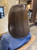 穀雨(Kokuu)&nbsp;美髪/ツヤ髪/ボブ/ミディアム/レイヤー/弥富