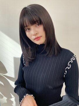 オムニス 表参道(Omnis) 暗髪黒髪ミディアムレイヤーカット20代30代イメチェン小顔前髪