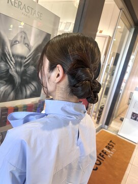 コワファースト  させぼ五番街店(COIFF1RST) ダブルシニヨンかちもりarrange★