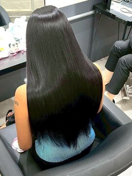 シエラ 心斎橋(CIERA.) 縮毛矯正美髪アッシュグレーマッシュボブ50代アースカラー