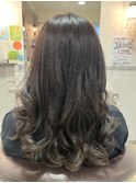 シークレットハイライト　ダークカーキ　11月
