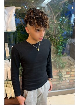 ファーレンピュアスウィート(fahren-pure-suite) Spain Carl × fade skin