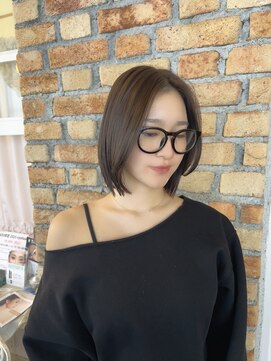 ココロヘアー マド(Cocolo hair MADO) ボブレイヤーで大人カジュアル