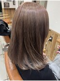 ミルクティーベージュ