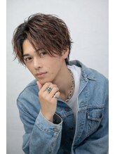 姫路のメンズに圧倒的な支持を得ているHISENSE。スタイル紹介1