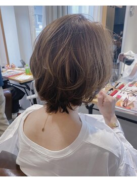 エメ 北花田(Aime) 大人可愛いショート前下がりレイヤーボブナチュラルブラウン