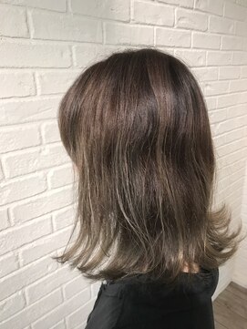 ルアナ(Luana) プラチナアッシュグラデ☆