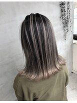 リリ(Riri)&nbsp;ホワイト系エアータッチ