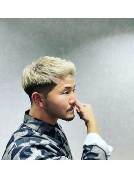 ニード(NEED) カットブリーチカラー