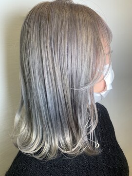 バリエ ホテル日航札幌店(VARIE) ホワイトカラー 11月