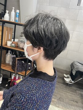 ビヨウシツ ポスタ ふわっとマッシュショート　正木ゆかり