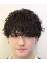 シリー 南風原店(SILLY)&nbsp;波巻きスパイラルパーマツイストスパイラルパーマセンターパート