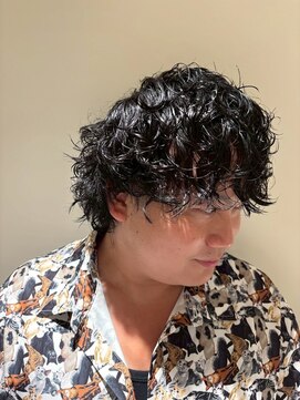 ダンヒルバーバー(dunhill BARBER) <理容室>[メンズ/シェービング/床屋/銀座]波巻きパーマ