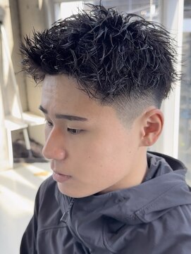 フィフス 神南(fifth) 渋谷アップバングスパイキーショートツーブロックフェード30代◆