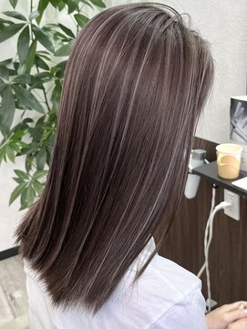 ベルヘアーデザイン 堺東(Belle hair Design) ハイライト切りっぱなしイルミナカラーオリーブグレージュ堺東