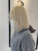 ヴィア 京都烏丸(Via)&nbsp;ボブ/ホワイトブロンド/ケアブリーチ/ハイトーン