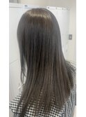 透明感オリーブグレージュ