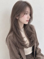 ソルナ 西宮(SOLUNA) 暗めマロンベージュの艶髪レイヤー