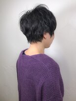 ウィロー(WILLOW)&nbsp;【WILLOW】クセを活かしたシンプルなショートヘア(井下貴史)