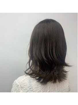 デイズ(DAYS) 【南越谷・新越谷　DAYS】#ミディアムレイヤー　#くびれカット