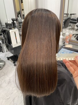 エスカーラ 表参道(THE ESCALA) @aidaman321/セクションカラー/ペールベージュ/外ハネボブ