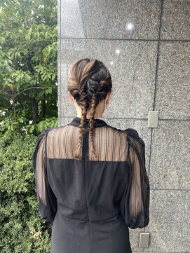 ムーム(Momb) カジュアルツインアレンジ