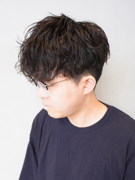 アルファ 新宿(alpha) フェザーパーマ/刈り上げセンターパート/サーフカール[新宿]