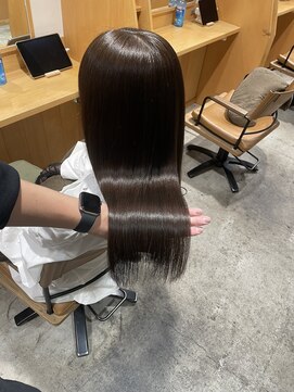 ロンドメリア 天神大名店(Lond Melia) 髪質改善縮毛矯正でツヤサラストレート 髪質改善/艶髪/縮毛矯正/