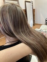 フリー(Free)&nbsp;脱白髪染め/白髪ぼかし/シークレットハイライトカラー