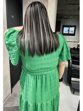 アコ(Aco) ★ストレートデザインに映えるハイライトデザイン★