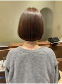 ショートボブ　ベージュカラー