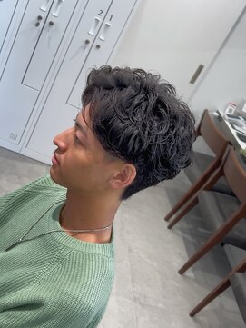 グルーマーズトウキョウ(GROOMER/S TOKYO) ラルフカール ニュアンスパーマ スペインカール メンズ 髪質改善