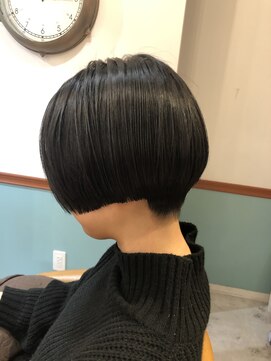 ブレンドロシェル 元住吉(Blend Roshelle) 刈り上げマッシュボブ