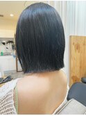 きりっぱなしボブ×ブルーブラック