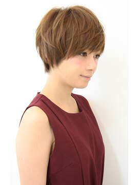 レウナ 外苑前(Reuna) 大人可愛いマッシュショート