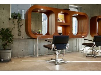 nica by carma【ニカバイカルマ】