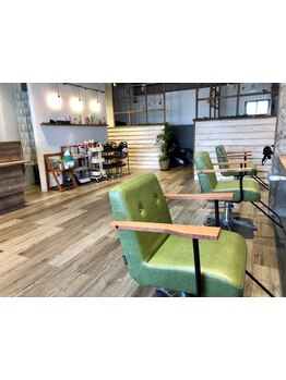 【お子様同伴可◎】ご家族連れに優しいサロン♪安心してサロンタイムをお楽しみいただけます☆