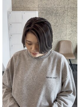 エムスリー ソリス(EMU THREE SOLIS) ハイライトショート