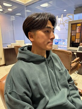 メンズサロンバムオム 名古屋栄店(MEN’S SALON BAMM HOMME) 好印象を作るナチュラルセンターパート
