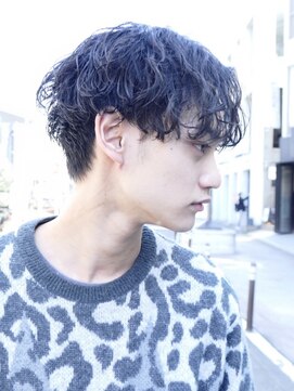 フィフス(fifth) センターパートツイストスパイラルパーマメンズマッシュパーマ