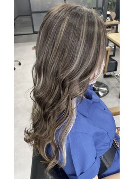 ウェイビー 桜木町店(WAVY) 【ブリーチあり】コントラストのあるハイライトカラー
