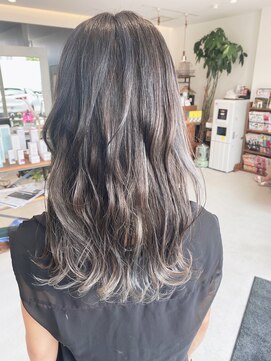 フィール(FEEL.) グラデーション